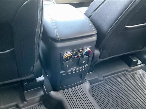 Used 2023 Ford Explorer Limited w/ Limited Technology Package AWD/4WD image 12