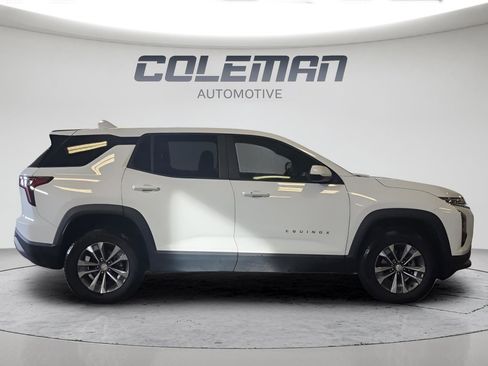 Used 2025 Chevrolet Equinox LT image 6