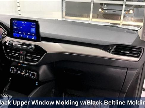 Used 2022 Ford Escape SE w/ SE Sport Appearance Package AWD/4WD image 36