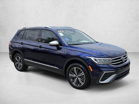 Used 2024 Volkswagen Tiguan Wolfsburg Edition FWD image 5