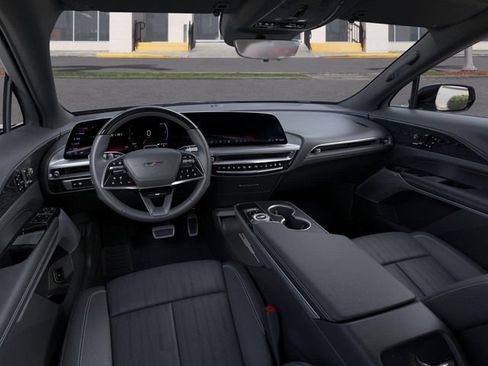 New 2026 Cadillac Lyriq V w/ LPO, Floor Liner Package AWD/4WD image 15