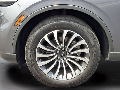 Used 2022 Lincoln Aviator AWD w/ Premium Package image 29
