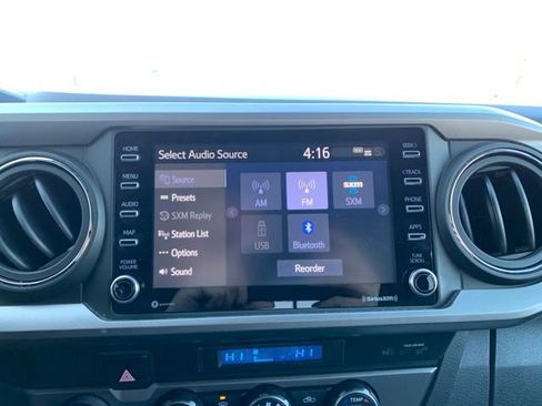 Used 2022 Toyota Tacoma SR5 w/ Trail Edition image 21