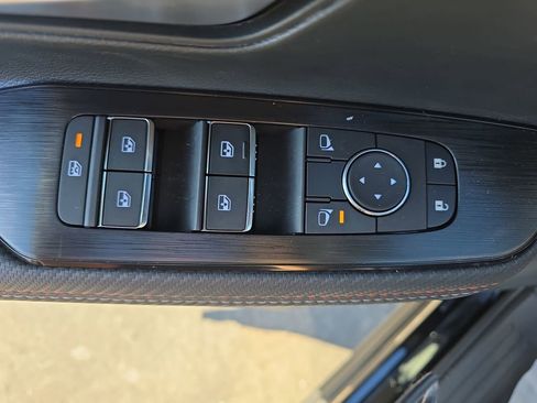 New 2026 Nissan Kicks SR image 30