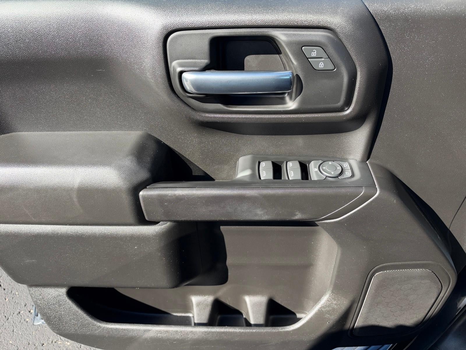 Used 2019 Chevrolet Silverado 1500 Custom Trail Boss w/ Custom Convenience Package AWD/4WD image 10