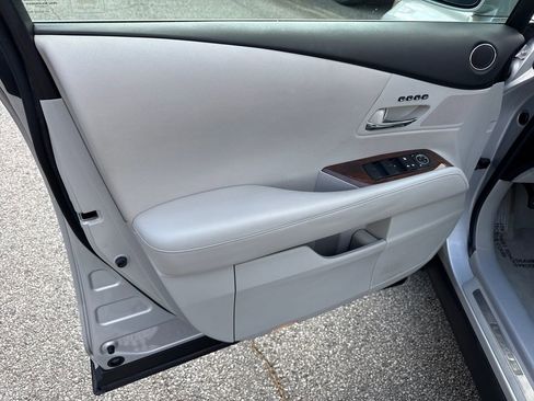 Used 2011 Lexus RX 350 2WD w/ Premium Pkg image 10