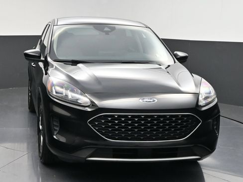 Used 2020 Ford Escape SE FWD image 3