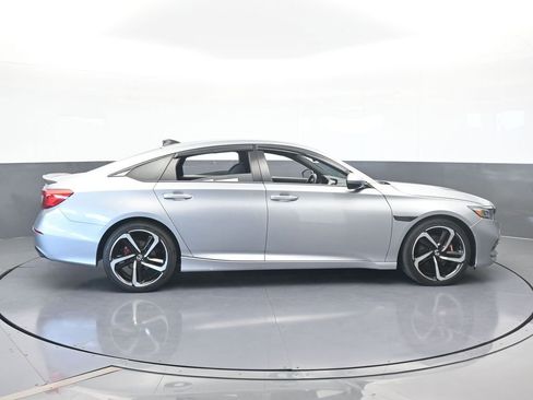 Used 2019 Honda Accord Sport image 7