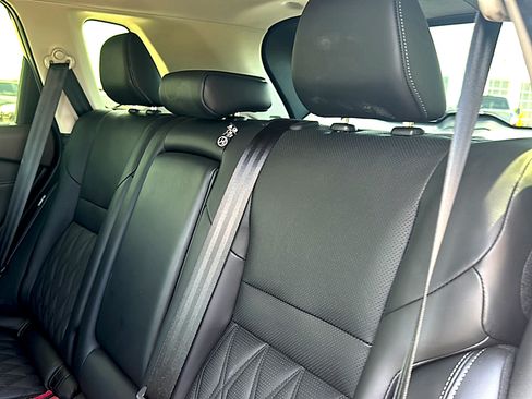Used 2023 Nissan Rogue Platinum w/ Platinum Premium Package FWD image 20