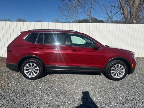 Used 2018 Volkswagen Tiguan SE image 6