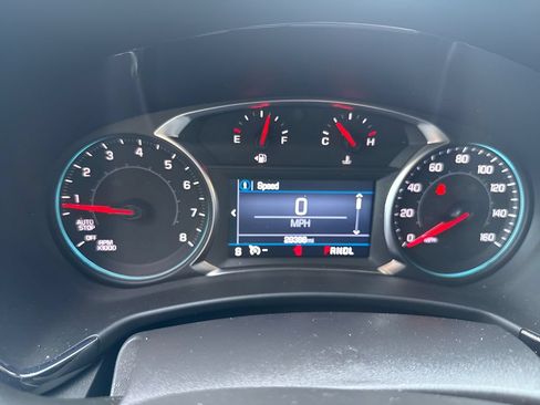 Used 2024 Chevrolet Equinox RS AWD/4WD image 23