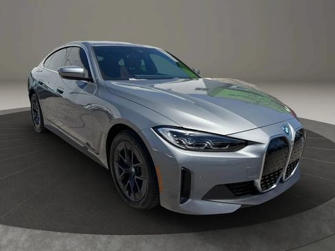 Used 2023 BMW i4 eDrive35 w/ Premium Package RWD image 4