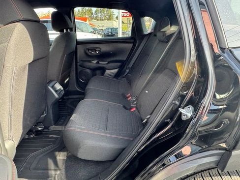 Used 2025 Honda HR-V Sport image 17