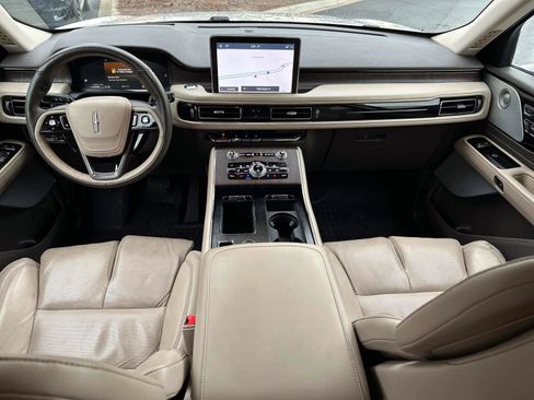 Used 2020 Lincoln Aviator Reserve w/ Equipment Group 202A image 17