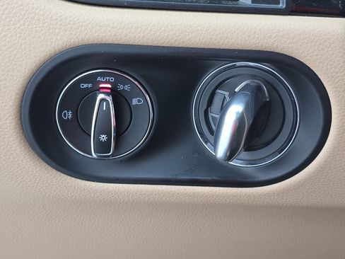 Used 2019 Porsche Macan image 26