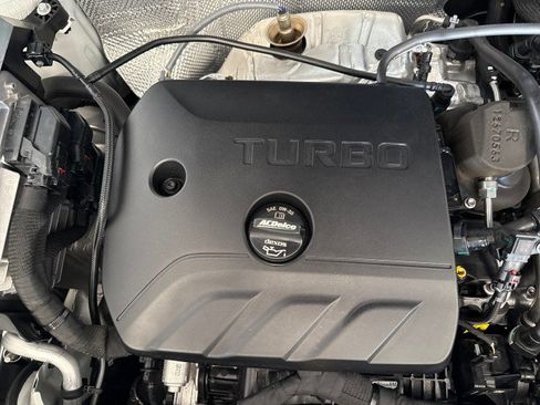 Used 2024 Chevrolet TrailBlazer LT w/ LT Cold Weather Package FWD image 31