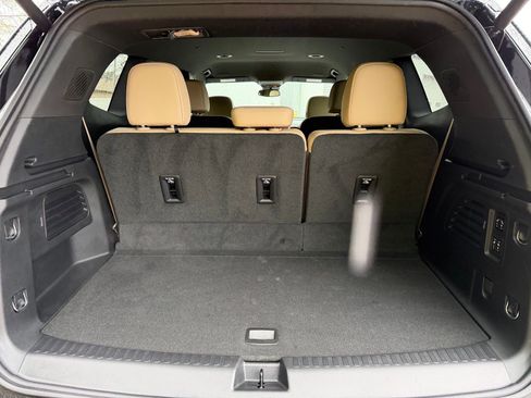 Used 2025 Buick Enclave Preferred image 34