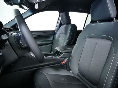 Used 2024 Jeep Grand Cherokee Laredo w/ Luxury Tech Group I image 35