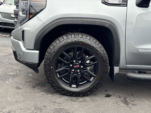 Used 2023 GMC Sierra 1500 Elevation image 28