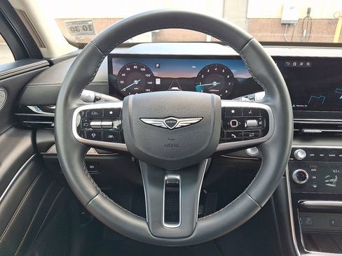 Used 2025 Genesis GV80 2.5T Standard AWD/4WD image 8