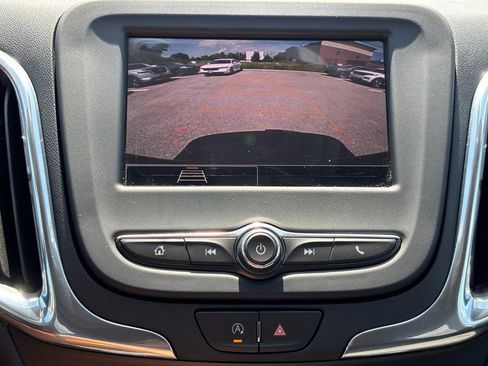 Used 2023 Chevrolet Equinox LT FWD image 20