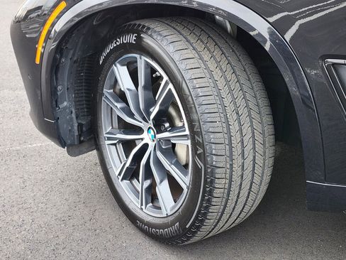 Used 2021 BMW X5 xDrive40i w/ M Sport Package image 34