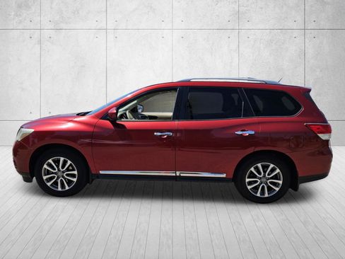 Used 2015 Nissan Pathfinder SL w/ SL Premium Package FWD image 4
