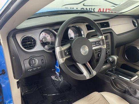 Used 2010 Ford Mustang V6 image 14