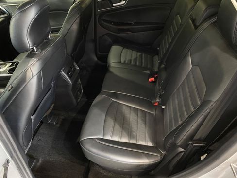Used 2018 Ford Edge SEL w/ Equipment Group 201A AWD/4WD image 16