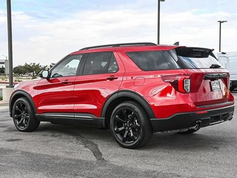 Certified 2023 Ford Explorer ST-Line w/ Class IV Trailer Tow Package RWD image 6