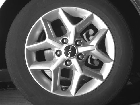 Used 2025 Kia Soul LX w/ LX Technology Package image 13