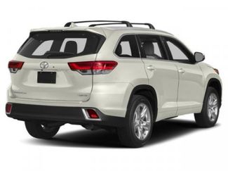 Used 2019 Toyota Highlander Limited Platinum video 2