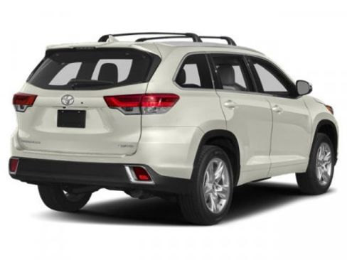 Used 2019 Toyota Highlander Limited Platinum image 2