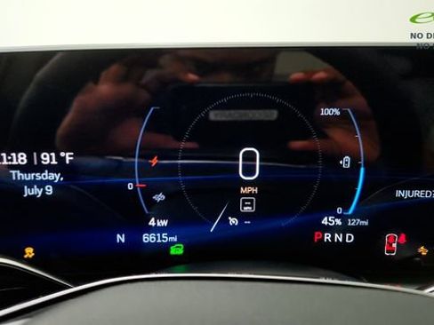 Used 2025 Cadillac Lyriq Luxury AWD/4WD image 56