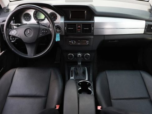 Used 2011 Mercedes-Benz GLK 350 2WD image 2