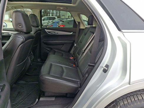Used 2017 Cadillac XT5 Luxury w/ Driver Awareness Package image 11