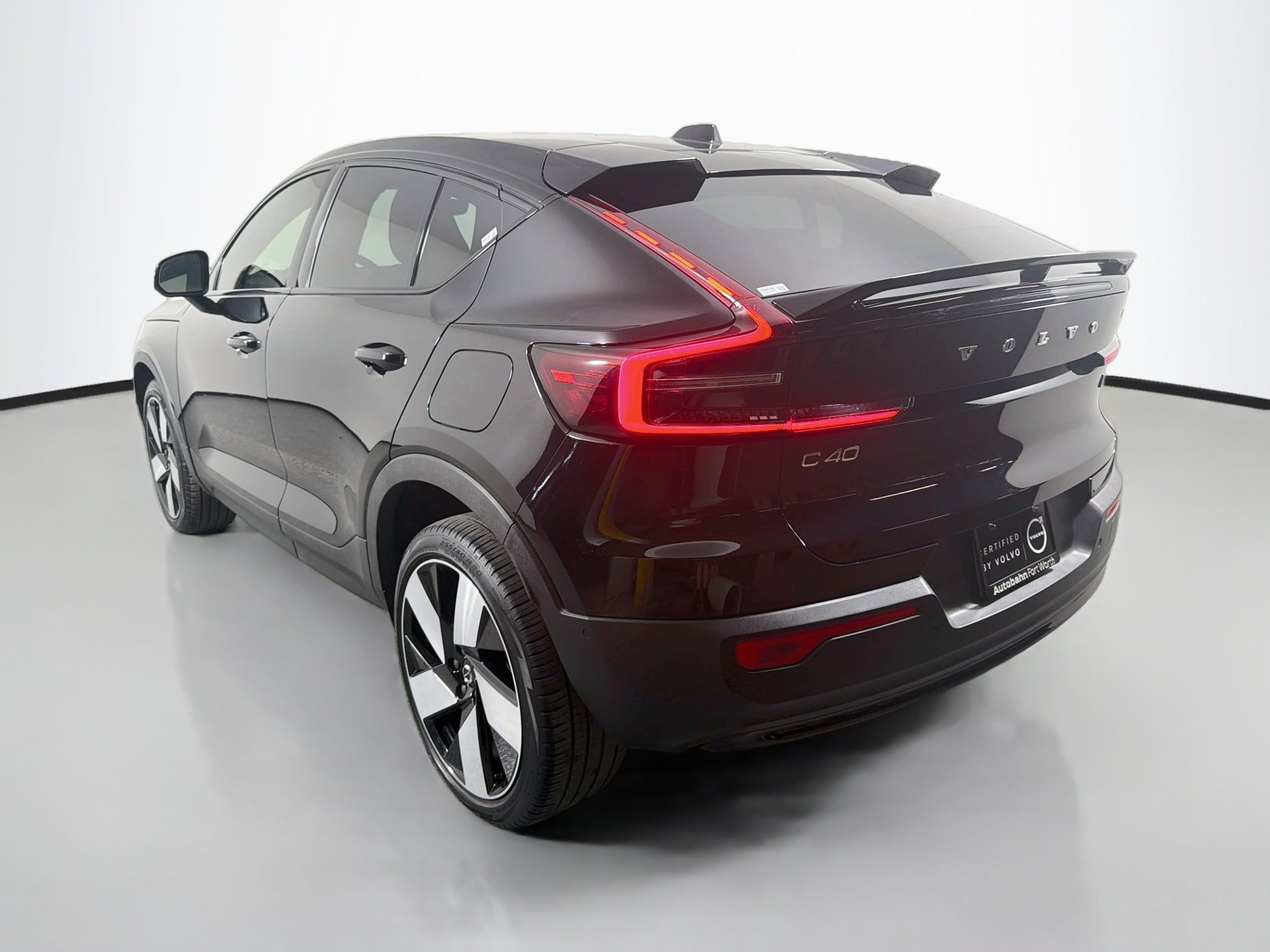 Certified 2023 Volvo C40 P8 Recharge Ultimate AWD/4WD image 8