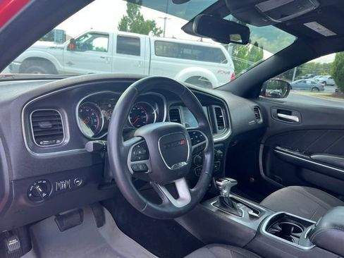 Used 2015 Dodge Charger SXT RWD image 13