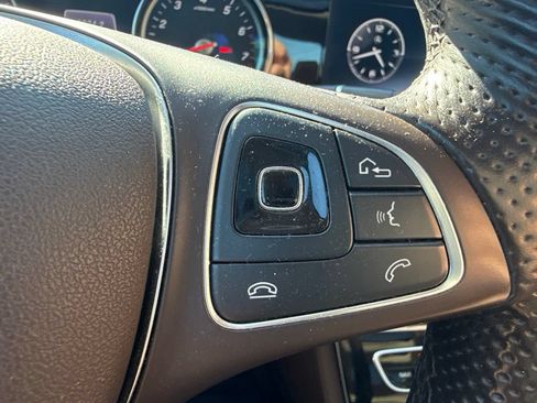 Used 2017 Mercedes-Benz E 300 4MATIC image 28