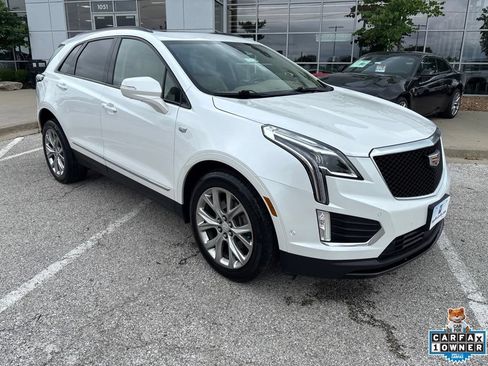 Used 2020 Cadillac XT5 Sportv w/ Platinum Package AWD/4WD image 6