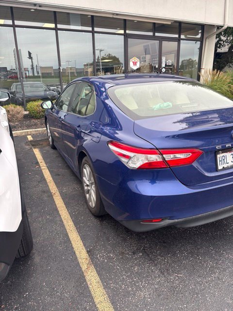 Used 2018 Toyota Camry LE w/ Moonroof Package FWD image 6