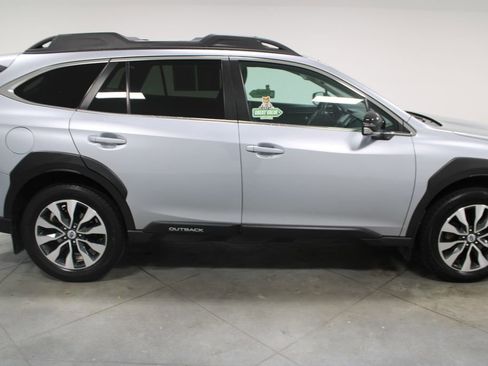 Used 2023 Subaru Outback Limited image 10