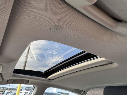 Certified 2023 Honda Accord EX image 12