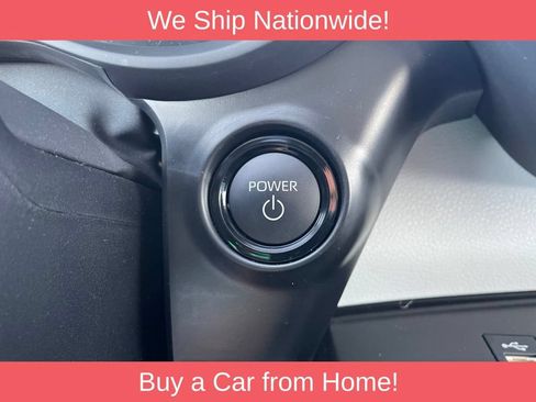 Used 2026 Toyota Sienna XLE FWD image 23