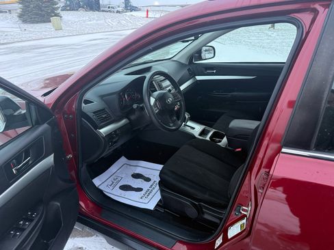 Used 2014 Subaru Outback 2.5i w/ Alloy Wheel Package image 10