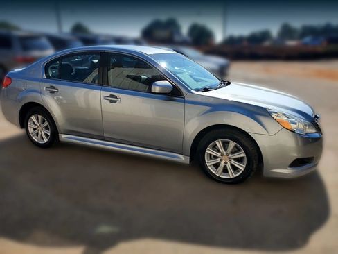 Used 2012 Subaru Legacy 2.5i Premium AWD/4WD image 18