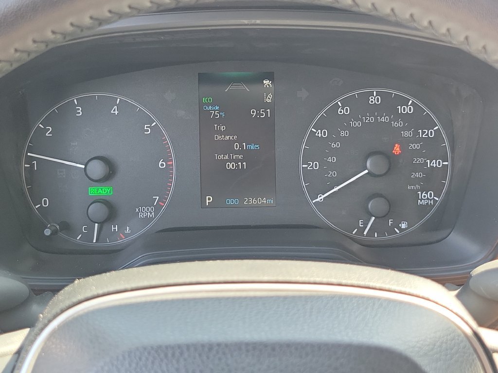 Used 2024 Toyota Corolla SE w/ SE Package FWD image 27
