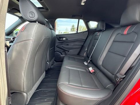 New 2026 Chevrolet Trax RS w/ Sunroof Package FWD image 8