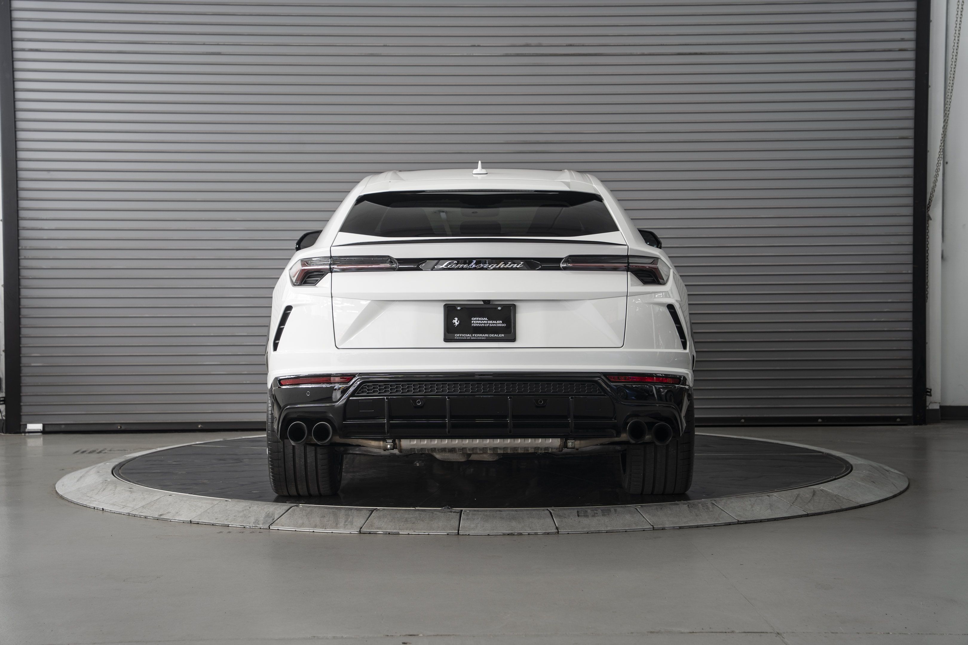Used 2022 Lamborghini Urus AWD/4WD image 4