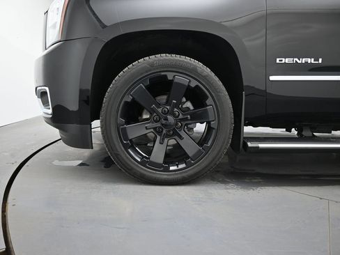 Used 2018 GMC Yukon Denali w/ Denali Ultimate Package image 8